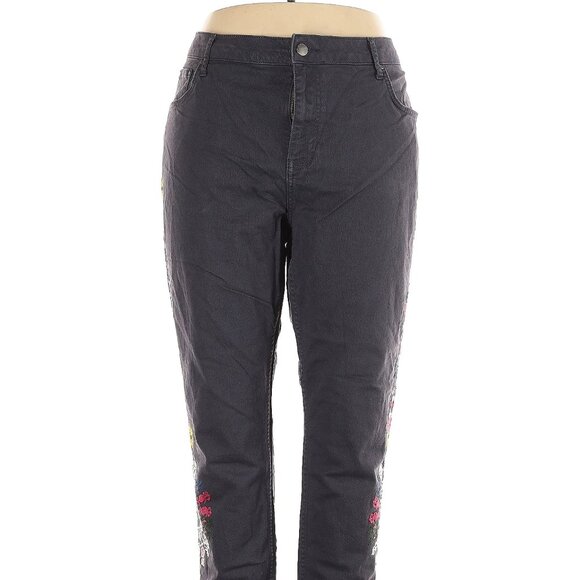 Boden Black Floral Embroidered Girlfriend Jeans Women Size 16/18L US, 20L UK - Picture 1 of 6